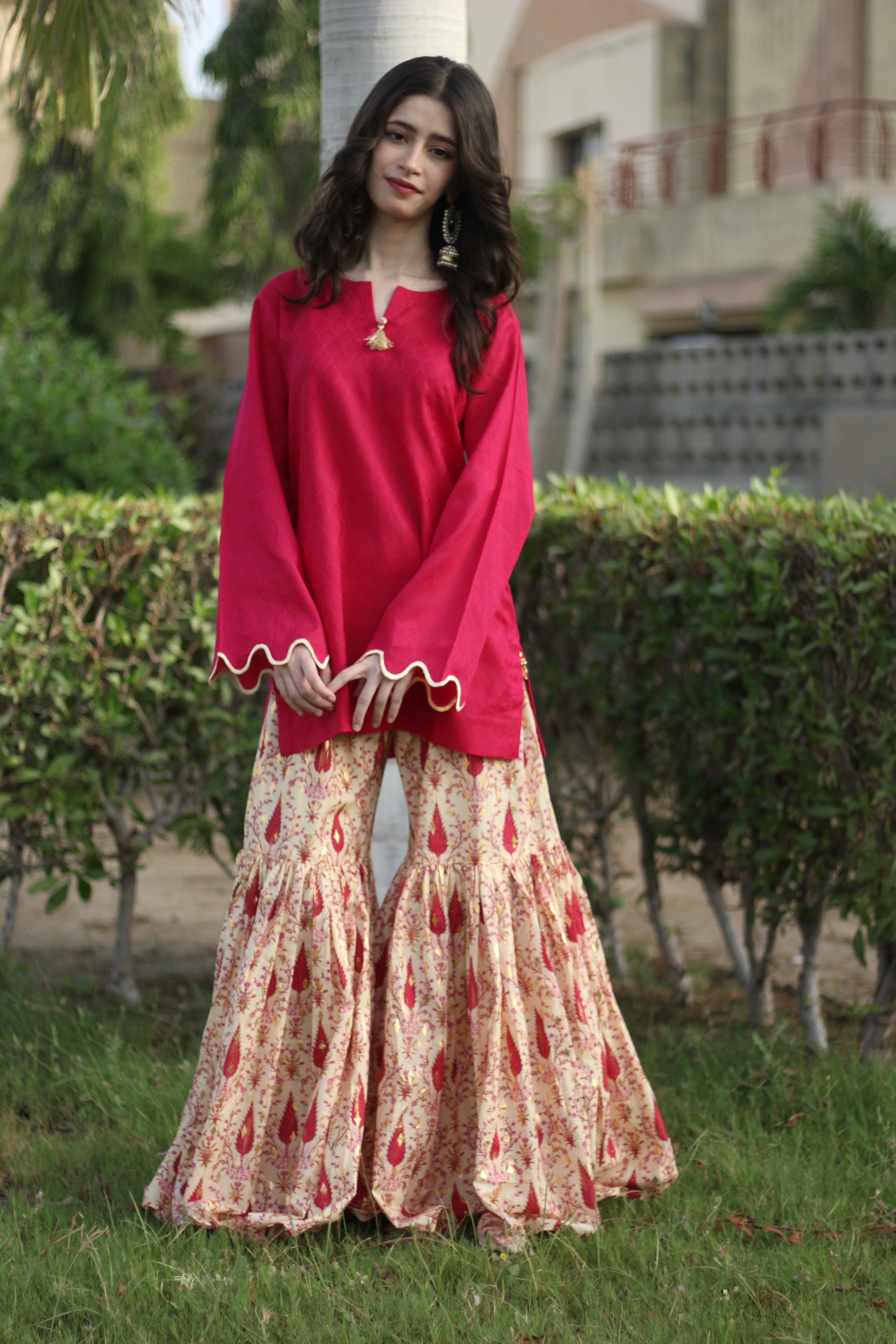 Rani Noor Garara Set