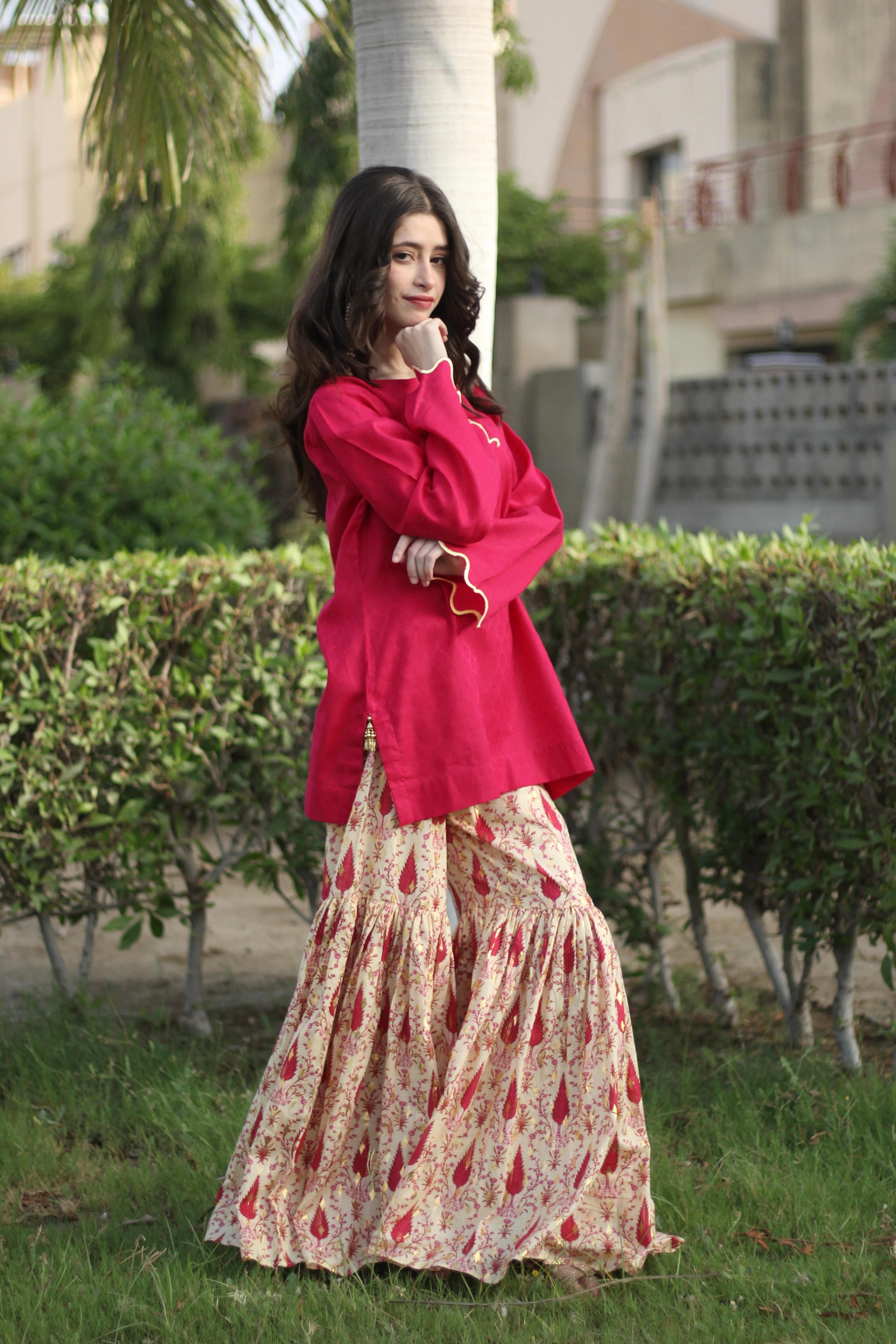 Rani Noor Garara Set