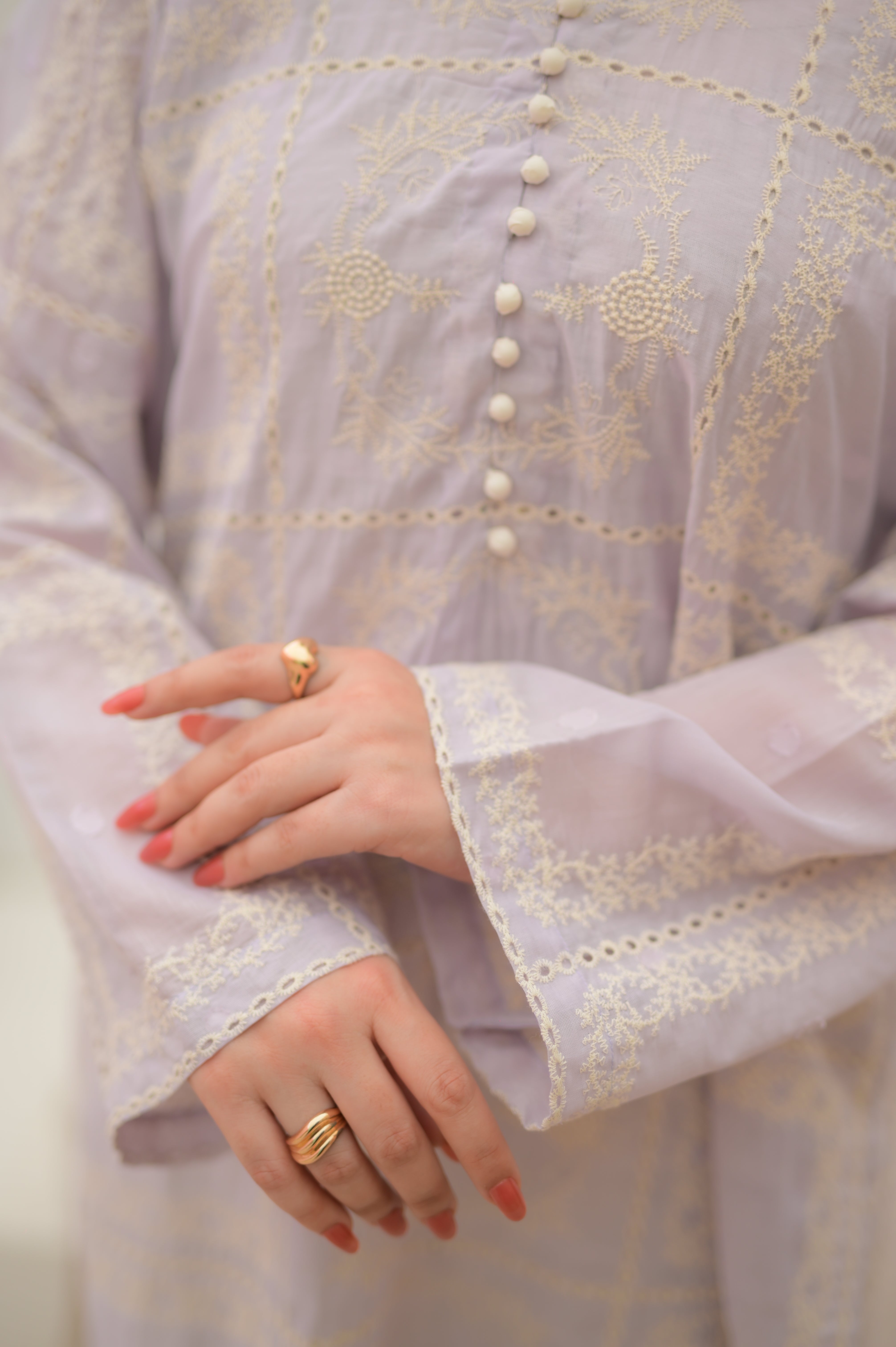 Aaira – Embroidered Lawn 3 Piece Set