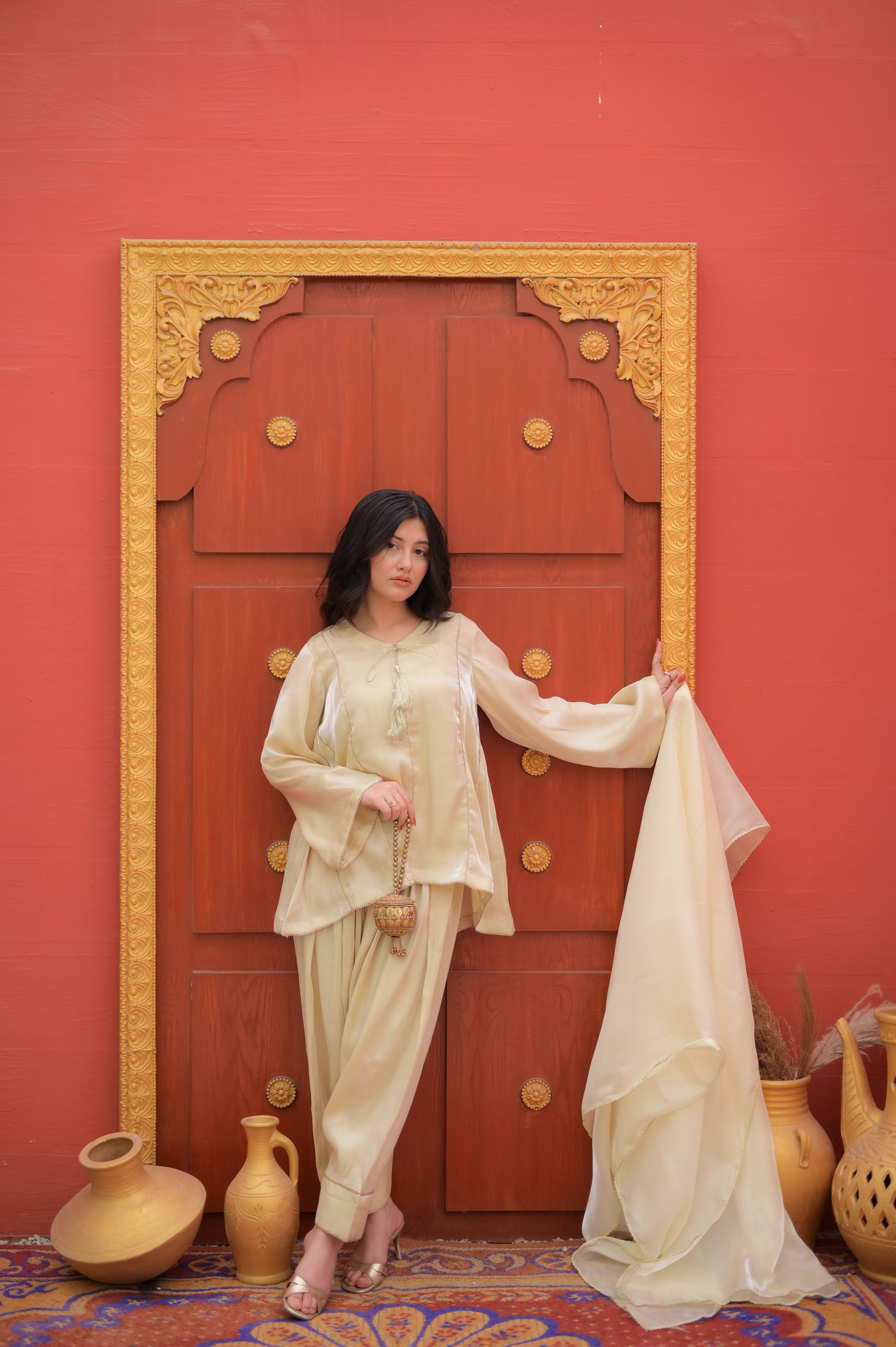 Nooré – Cream Luxe Set